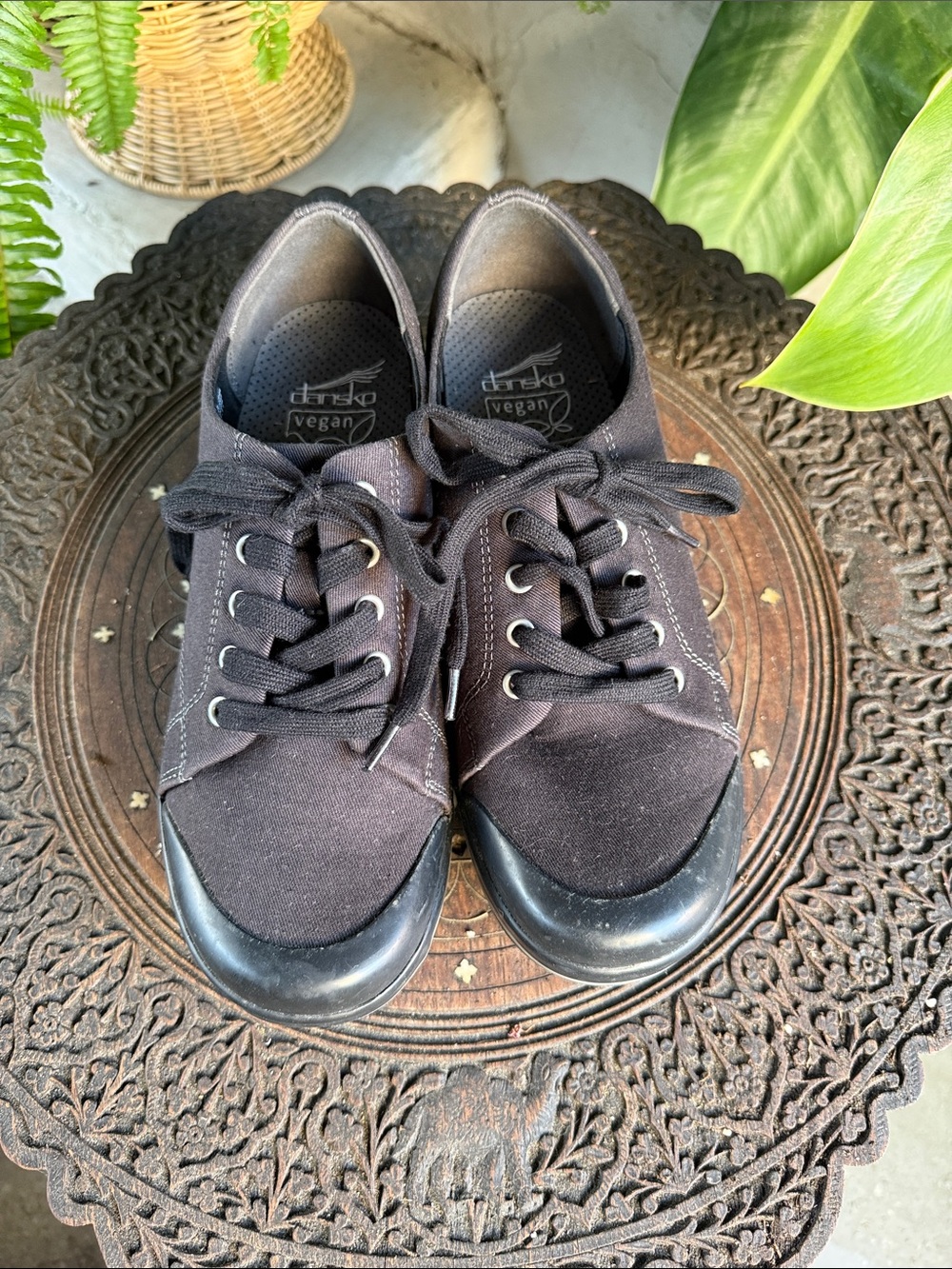 Dansko Vegan Black Canvas Lace Up Sneaker